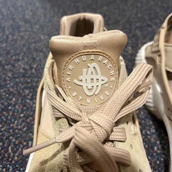 Nike air huarache tan size 9 - Picture 6 of 7